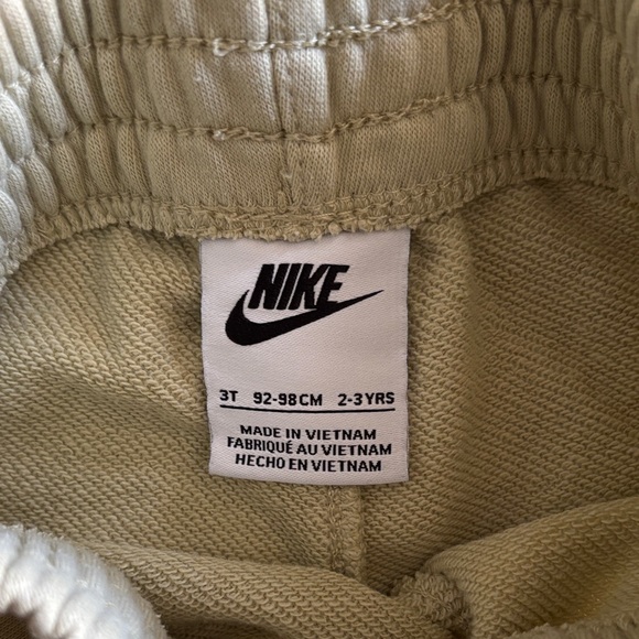 Nike Kids Sage T-Shirt and Shorts Set - Picture 2 of 5